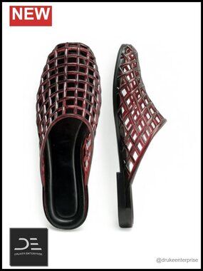 Clear Jelly Slip-On Slides Women's Closed Toe Mesh Sandals Summer Beach Slippers